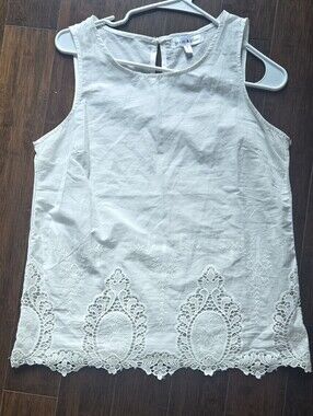 Stella & Vine 100% Cotton White Sleeveless Embroidered Tank, Size S.